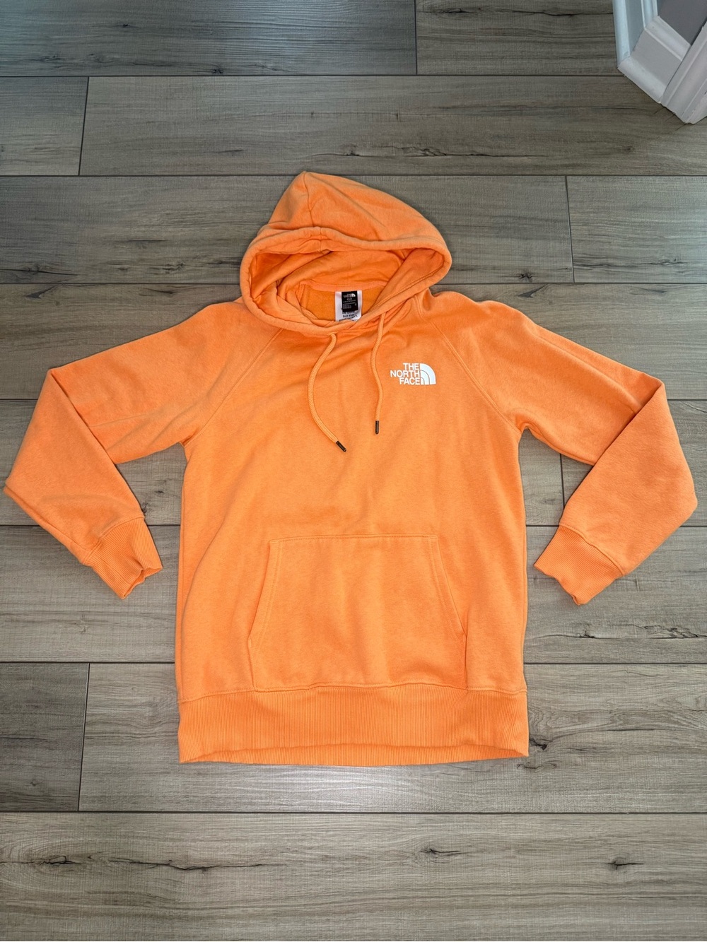 The North Face Women’s M Orange Graphic Logo Pullover Hoodie Sweatshirt